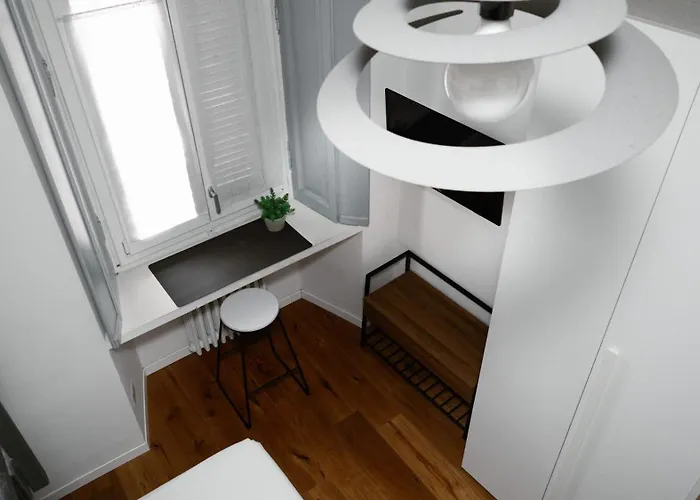Farini 74 Design - Metro M3 Wifi Ac Apartment