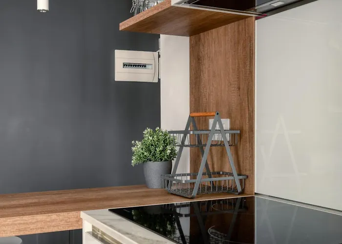 Farini 74 Design - Metro M3 Wifi Ac Apartment *