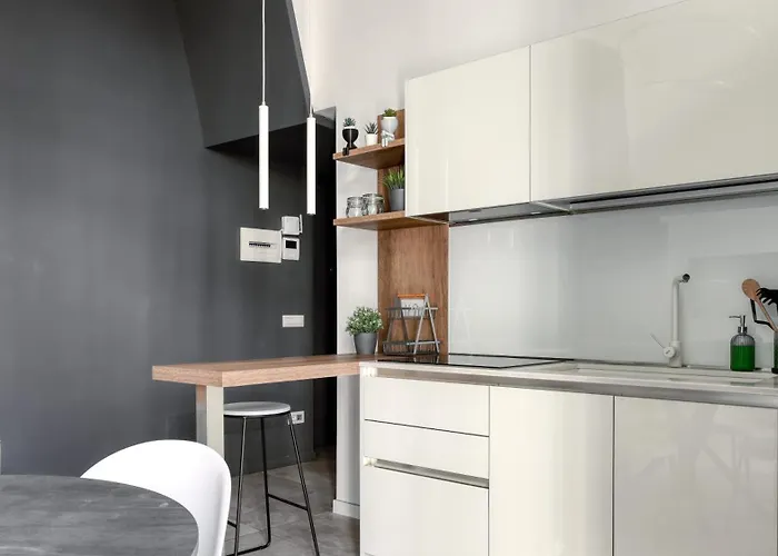 Farini 74 Design - Metro M3 Wifi Ac Apartment